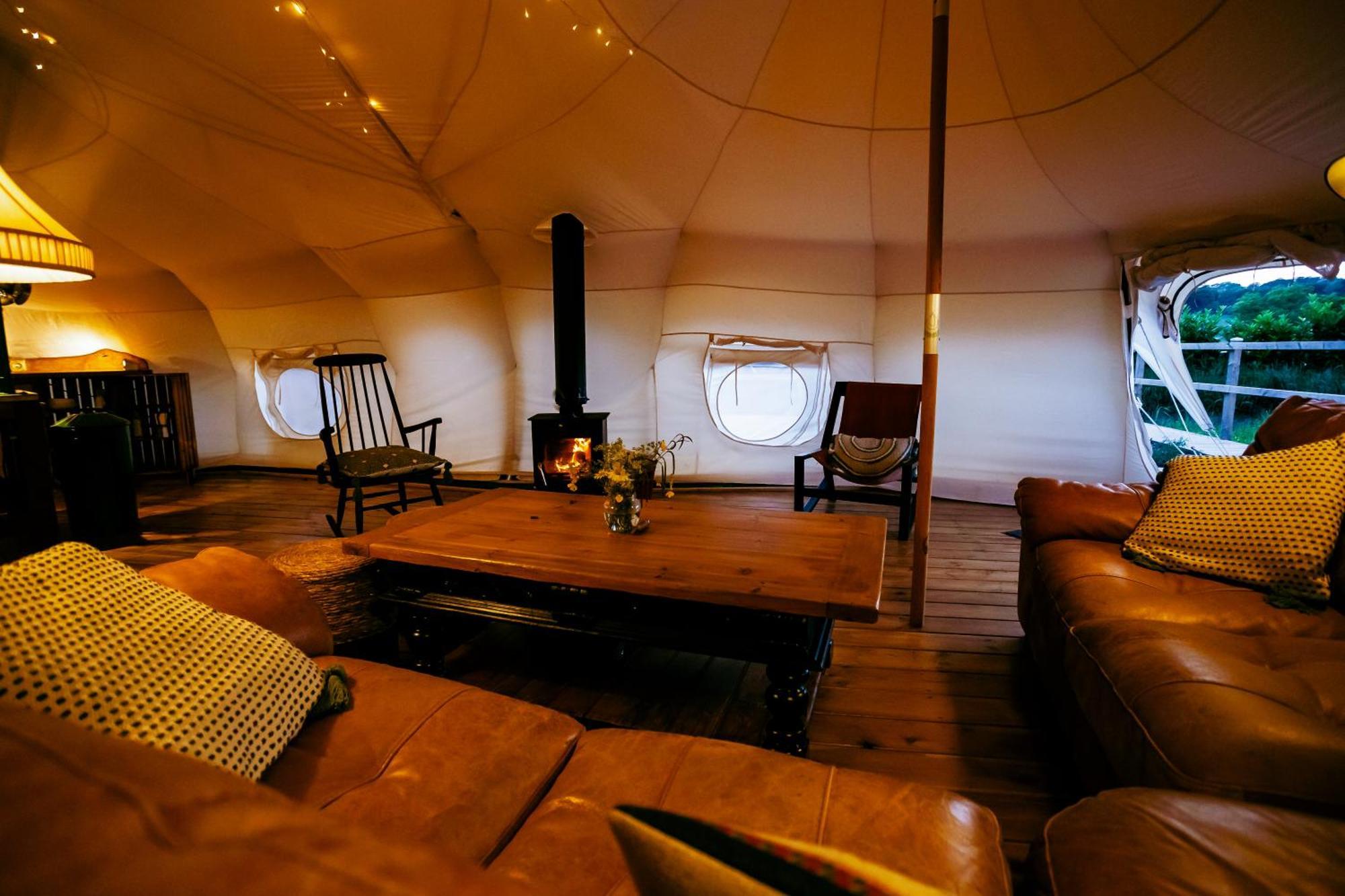 Luxury Glamping Retreat In Battle 빌라 외부 사진