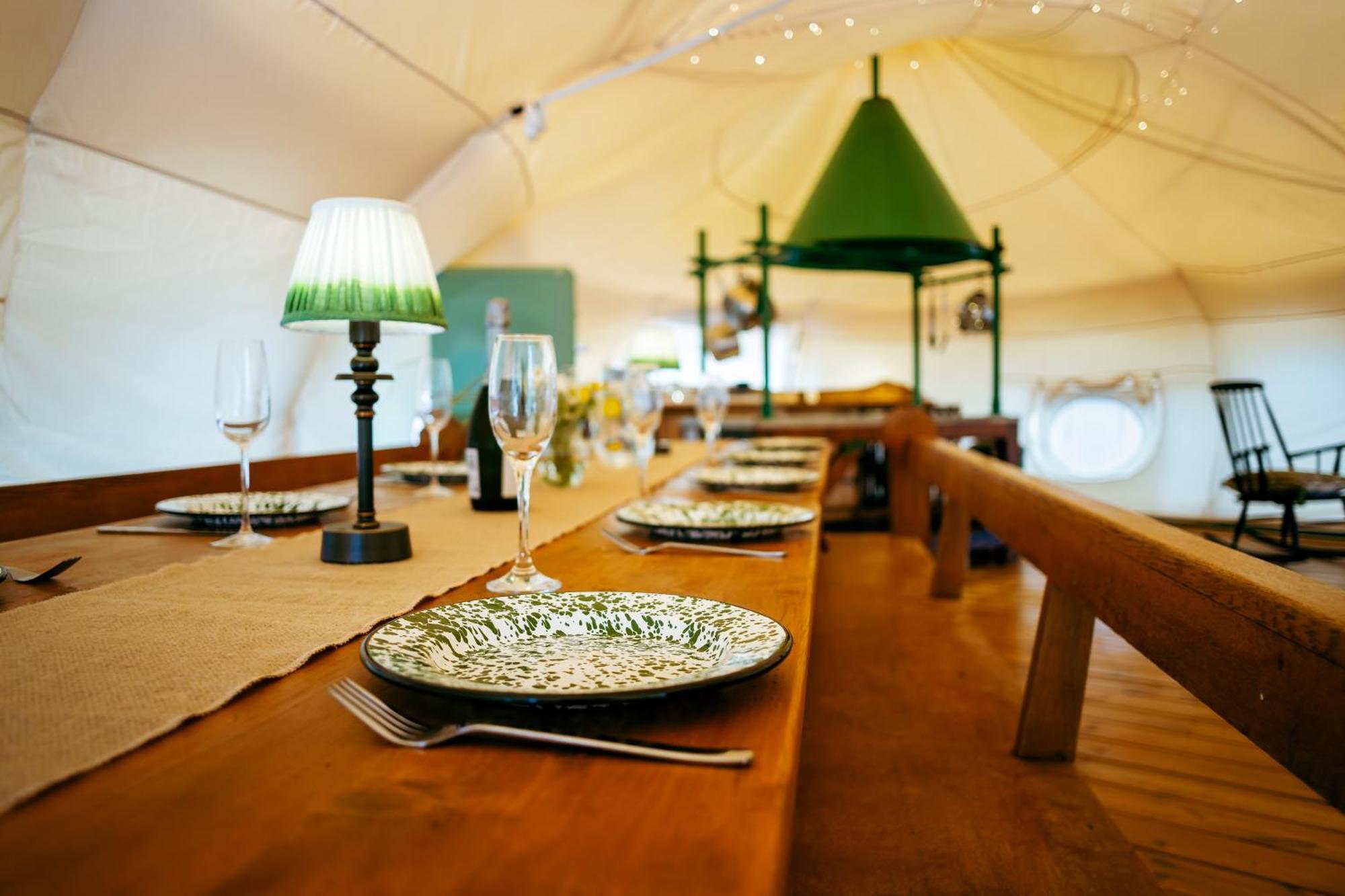 Luxury Glamping Retreat In Battle 빌라 외부 사진