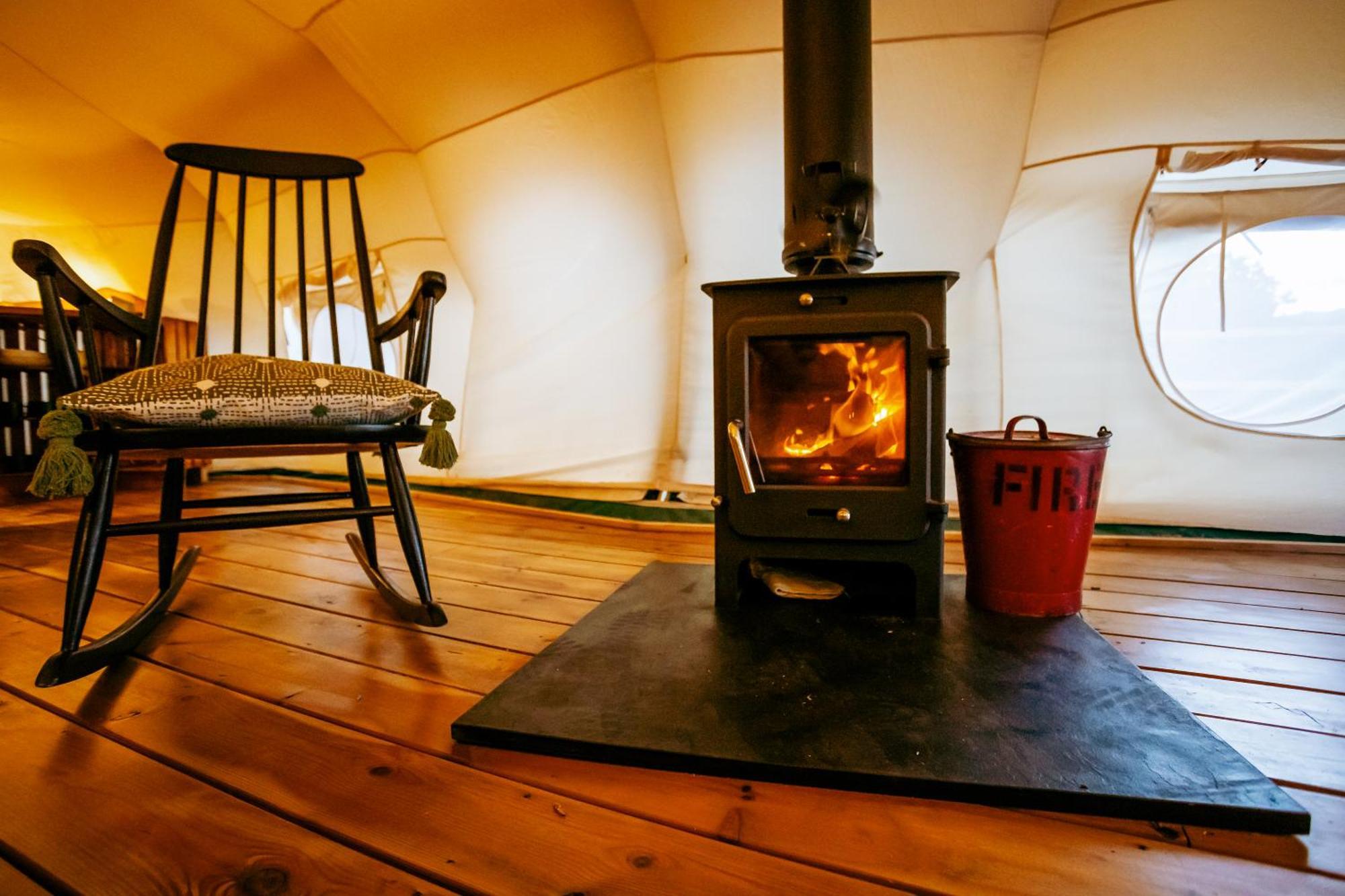 Luxury Glamping Retreat In Battle 빌라 외부 사진