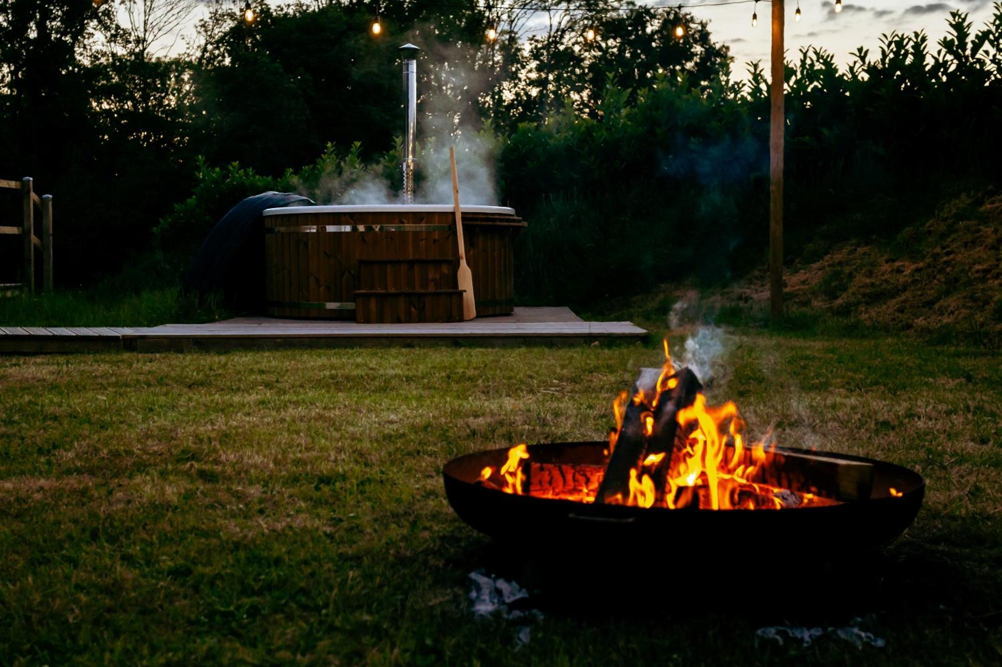 Luxury Glamping Retreat In Battle 빌라 외부 사진