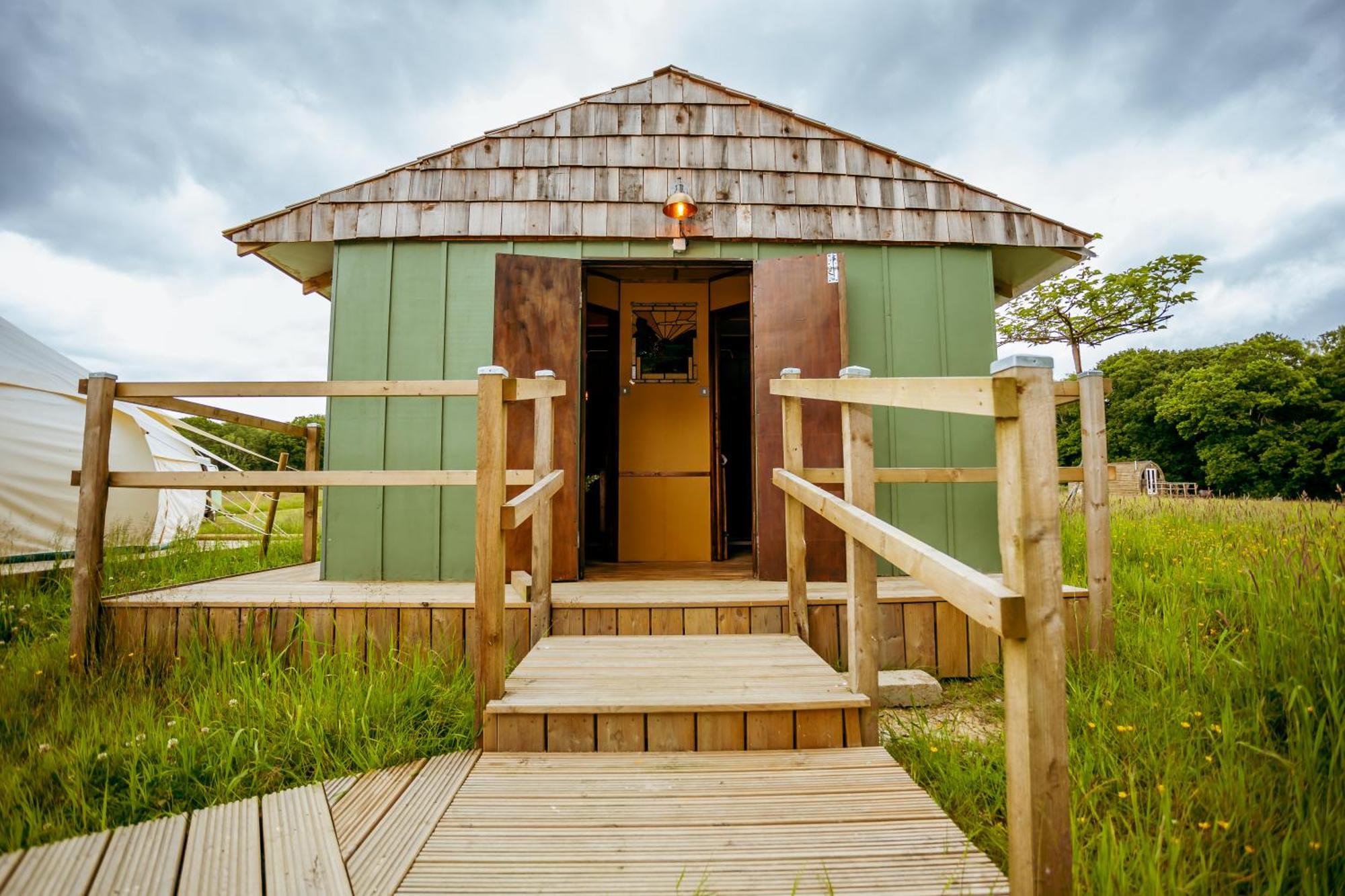 Luxury Glamping Retreat In Battle 빌라 외부 사진