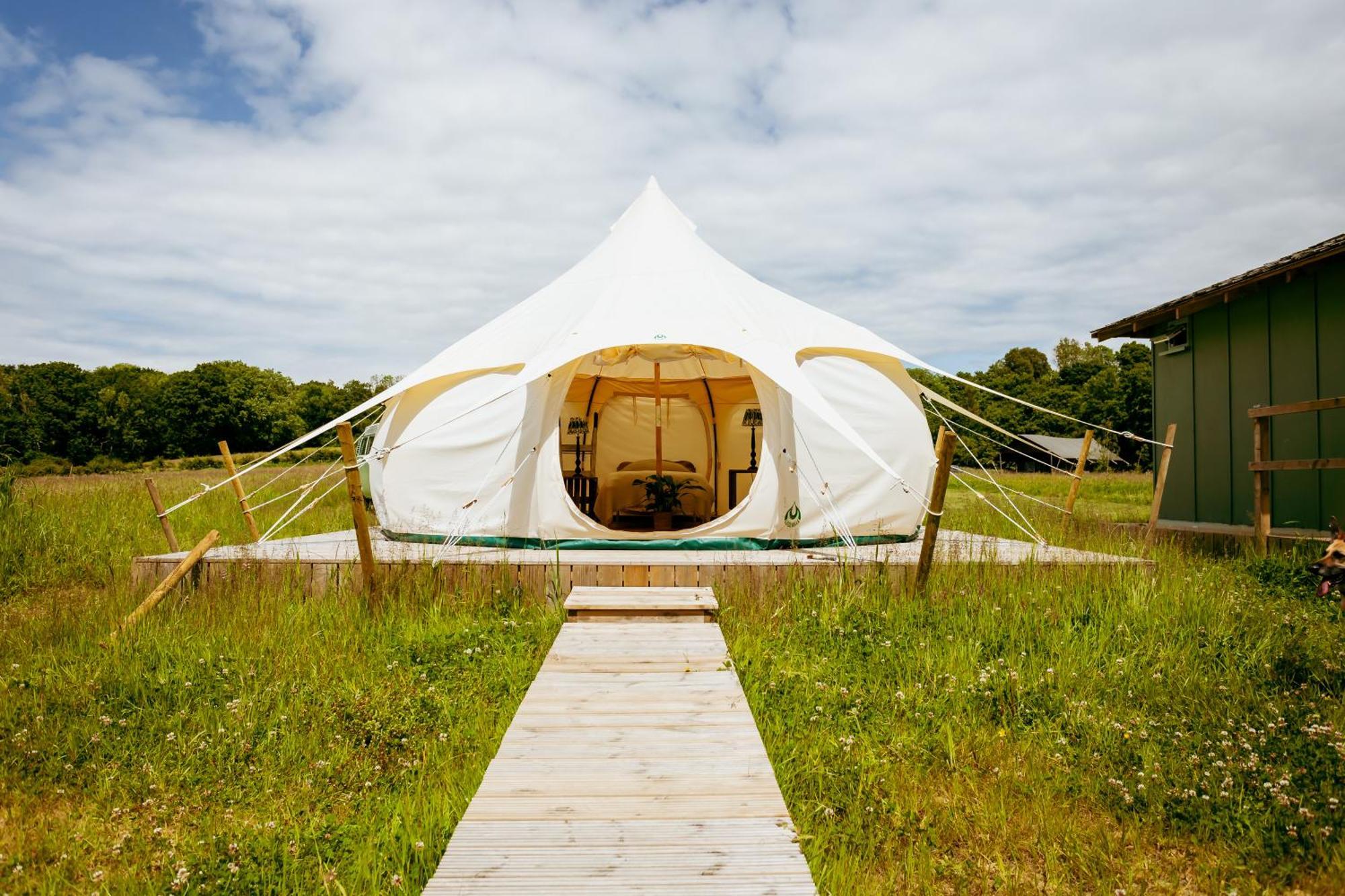 Luxury Glamping Retreat In Battle 빌라 외부 사진