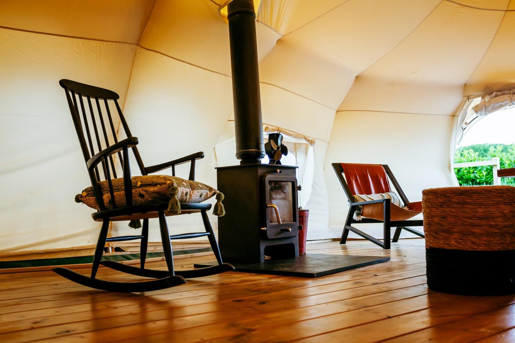 Luxury Glamping Retreat In Battle 빌라 외부 사진
