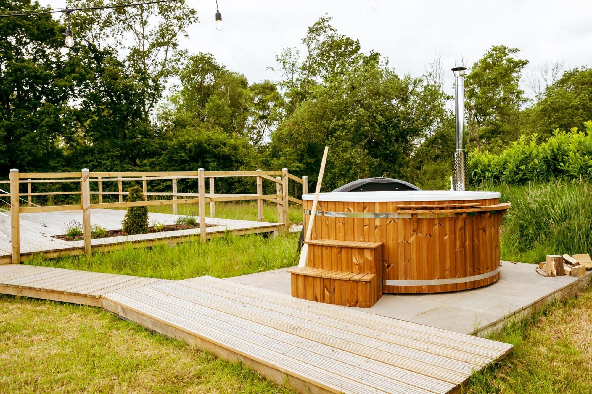 Luxury Glamping Retreat In Battle 빌라 외부 사진